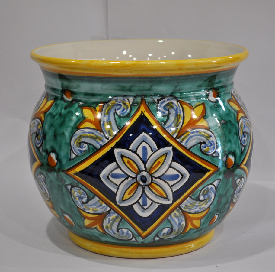 Set sale e pepe in ceramica siciliana di Caltagirone decoro limoni e fiori